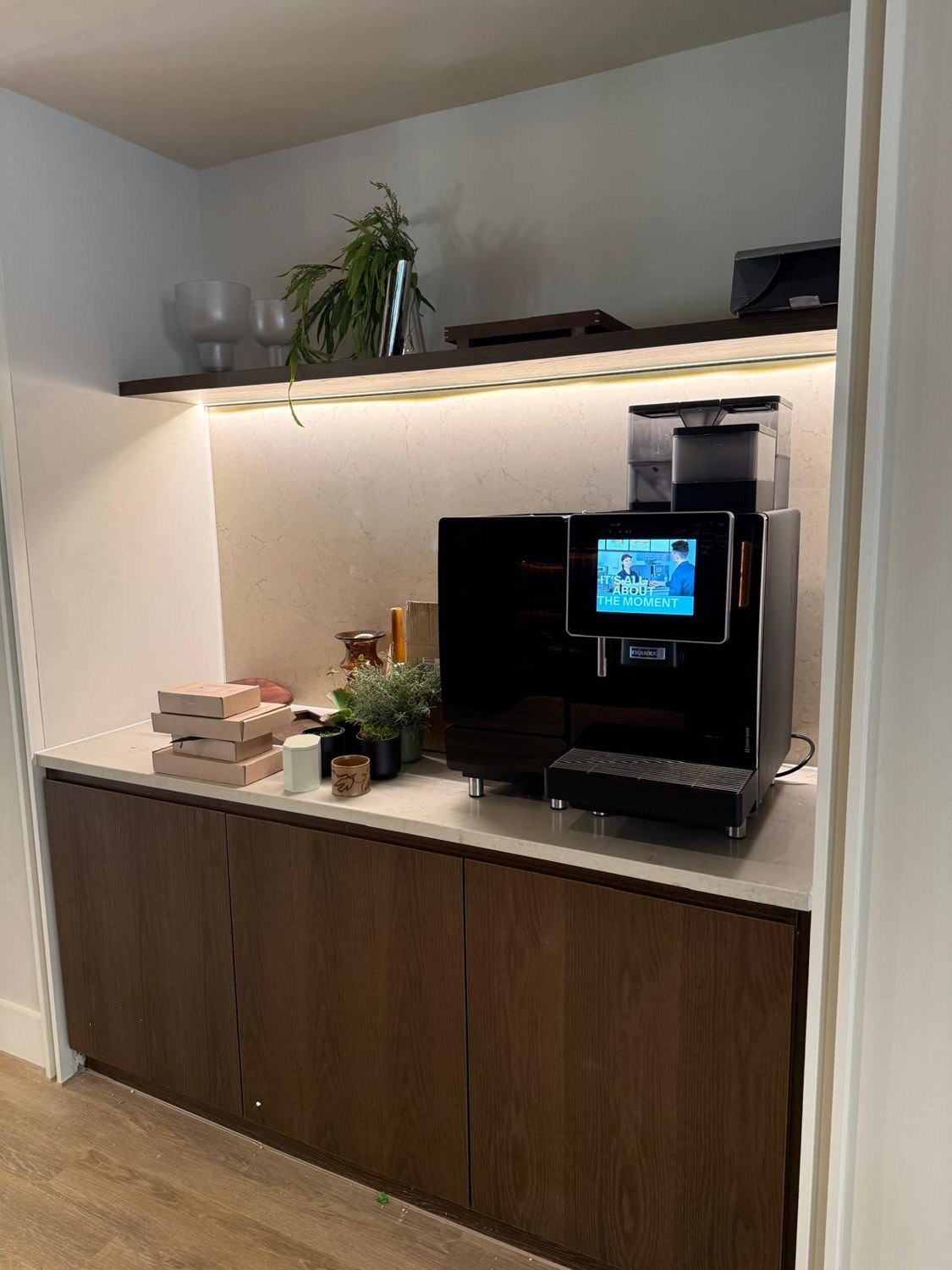 Kitchenette cabinetry — supplied interior photograph