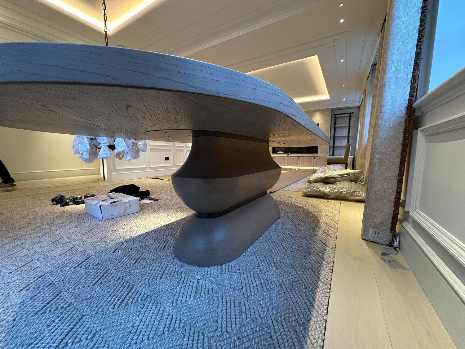 Solid oak table · Side elevation